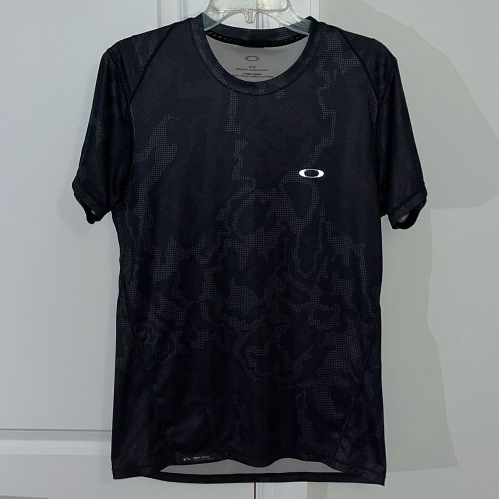 Oakley Eyewear Camo Camouflage Compression Work out Sportwear Base Layer Shirt M